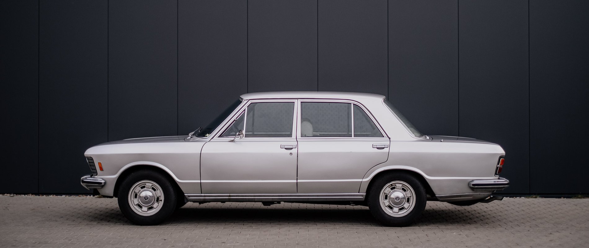 cöpmobiles Fiat 130 Berlina Limousine 1972 Zubehör Berlin Treptow Adlershof Köpenick Werkstatt Oldtimer Winterlager Reparatur Instandsetzung Service Ersatzteile KFZ-Meisterbetrieb Werkstatt KFZ Bahnhof Adlershof Berlin Köpenick zu verkaufen, Berlin, Verkauf, for sale